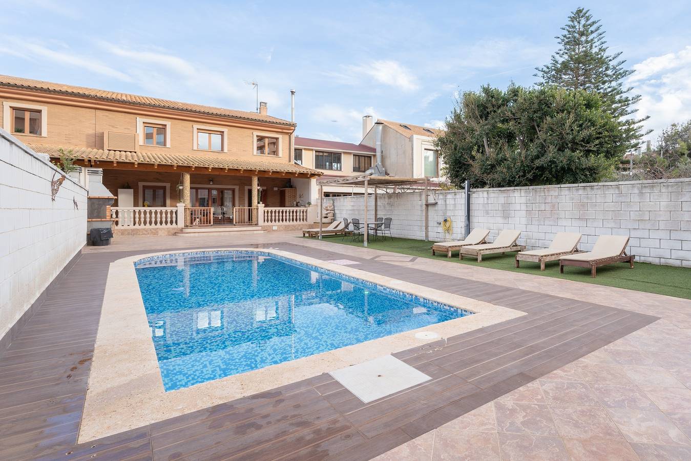 Villa 'Unique Patacona' mit Meerblick, Wi-Fi und Klimaanlage in Playa de la Patacona, Alboraya