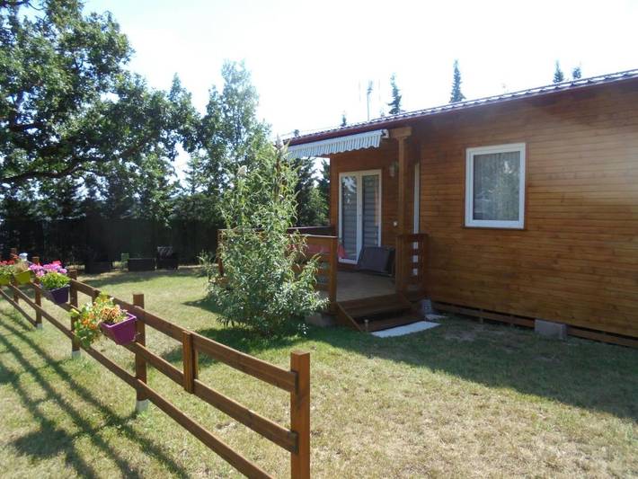 Gîte pour 4 personnes, avec vue ainsi que jardin et piscine à Montolieu - 4