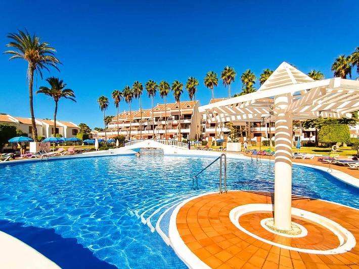 Villa pour 6 personnes, avec Balcon et Terrasse ainsi que Jardin et Piscine à Playa de las Américas