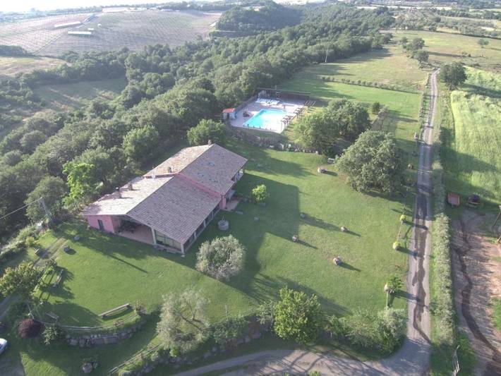 Agriturismo per 3 persone, con giardino e piscina in Viterbo