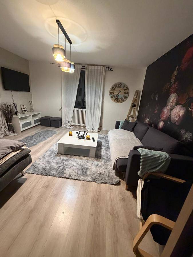 Gîte pour 6 personnes, avec jardin et piscine à Albens - 4