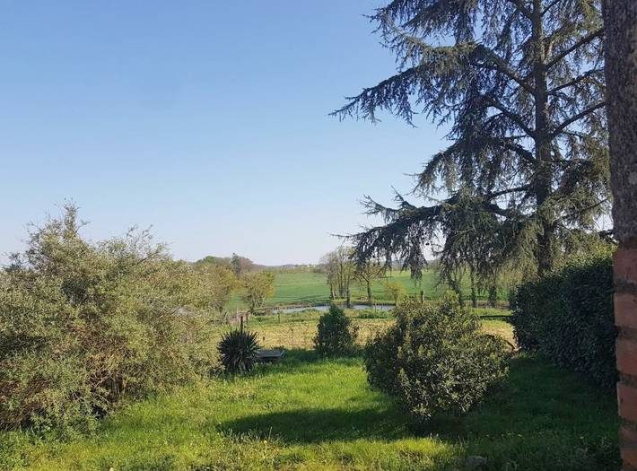 Location de vacances pour 12 personnes, avec jardin ainsi que vue et vue sur le lac à La Pommeraie-sur-Sèvre - 3