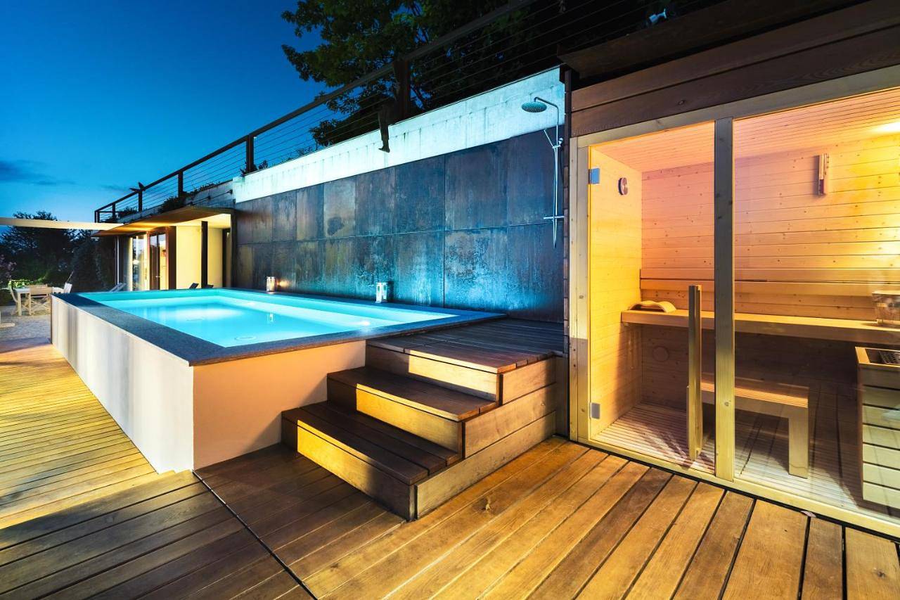 Casa sulle Langhe - Luxury Pool, Sauna and Jacuzzi in Diano d'Alba, Langhe