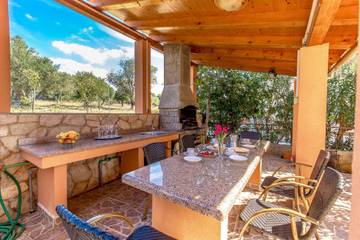 Ferienwohnung für 4 Personen in Lun, Pag, Bild 4