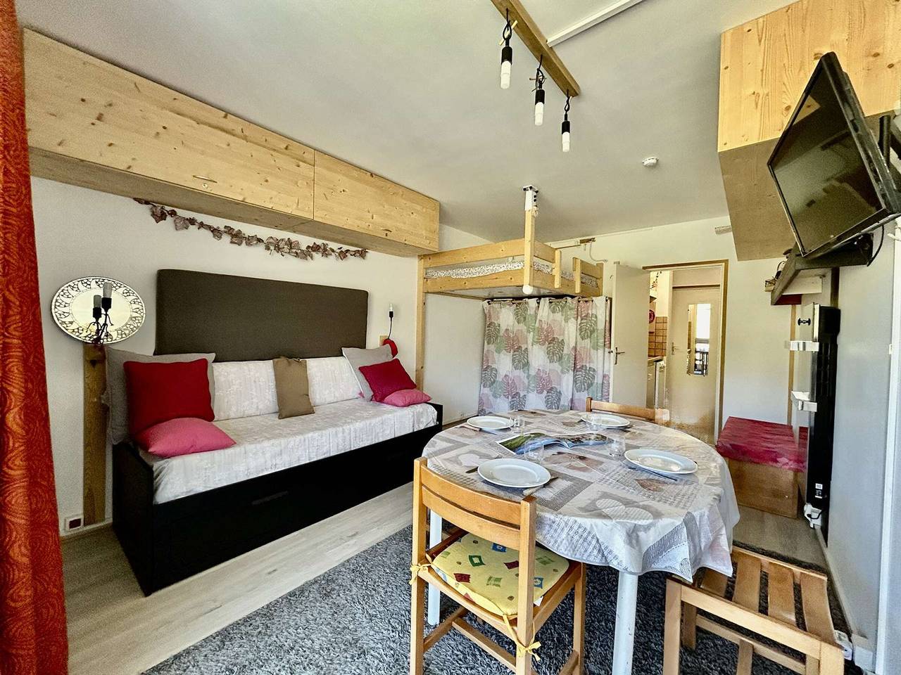 Appartement entier, Studio 4 pers à Superdevoluy avec wifi et terrasse in Saint-Étienne-en-Dévoluy, Le Dévoluy