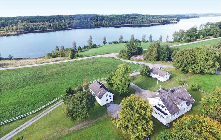 Hus för 5 Personer med trädgård in Kölingareds distrikt, Västergötland