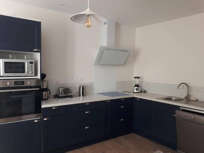 Location de vacances pour 3 personnes, avec Terrasse ainsi que Jardin et Vue à Pont-l'Abbé-d'Arnoult