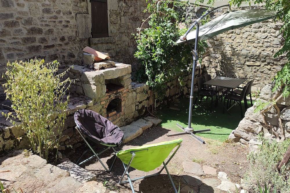 Entre Ardèche et Gard, un Gîte Tout Confort Pour un Séjour Nature et Détente in Beaulieu (Largentière), Ardèche