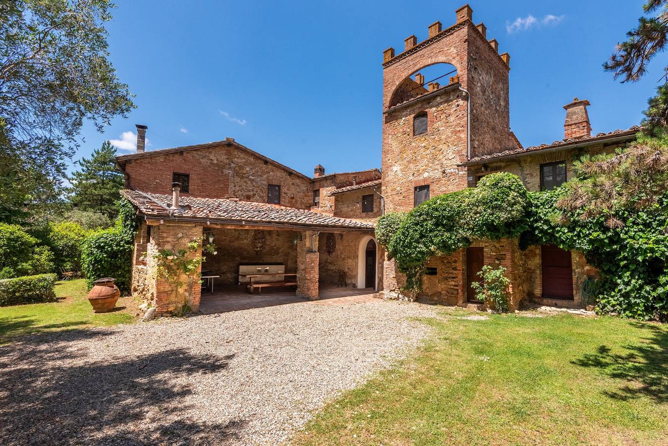 Villa Torre zwischen den Hügeln von Siena in Siena, Siena Provinz