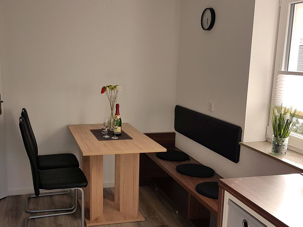 Ganze Wohnung, Ferienwohnung "Whg. B Olsberg Blick" mit Bergblick, Gemeinschaftsgarten und Wlan in Olsberg, Hochsauerlandkreis