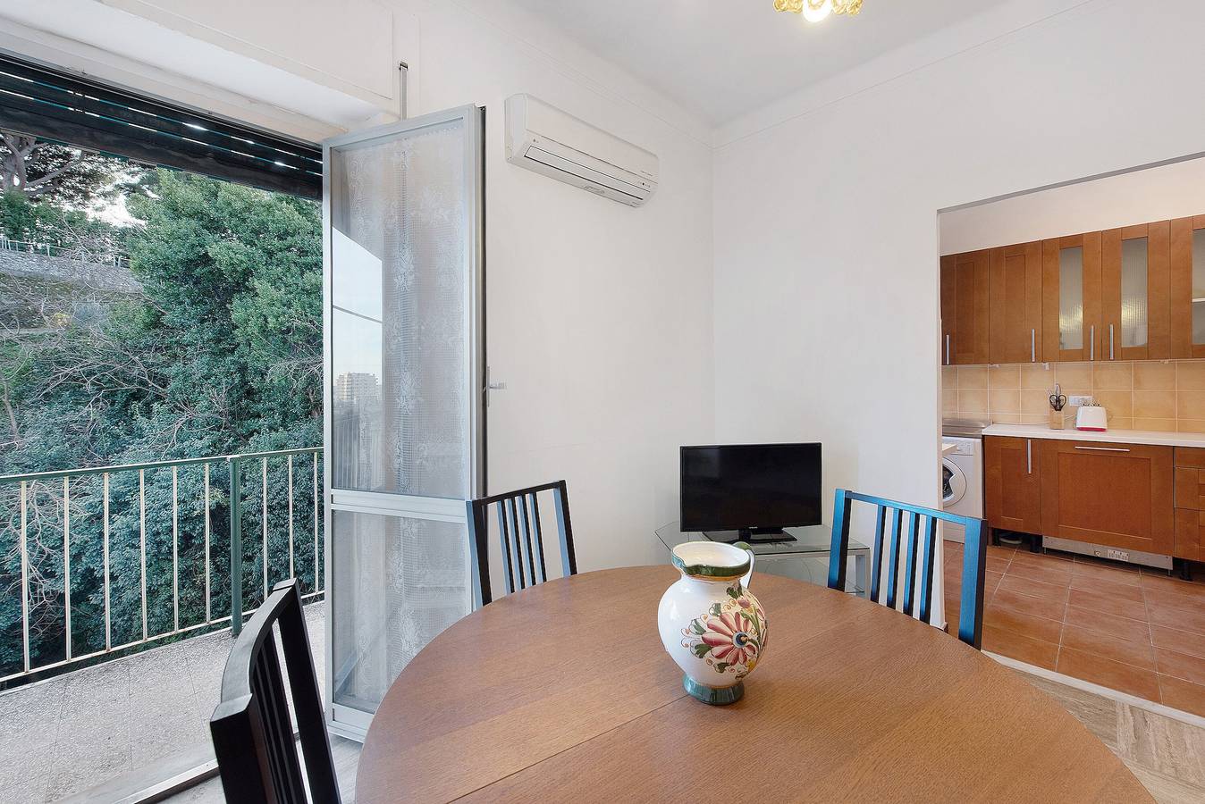 Appartamento intero, Appartamento 'Pegli Quartiere Giardino' con Vista Mare, Wi-Fi e Aria Condizionata in Ponente (Genova), Genoa