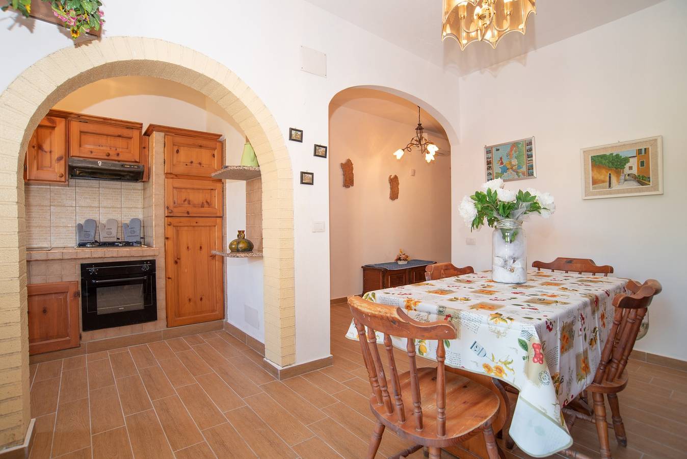 Zentral gelegene, mediterrane Ferienwohnung mit Garten und Terrasse in San Teodoro, Olbia-Tempio