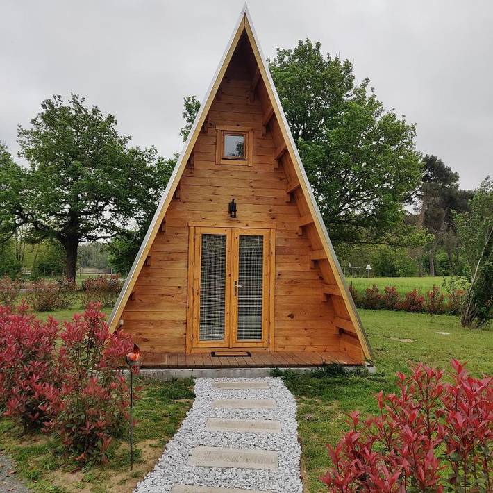Gîte pour 4 personnes, avec jardin et vue ainsi que piscine et vue sur le lac à Vivy - 2