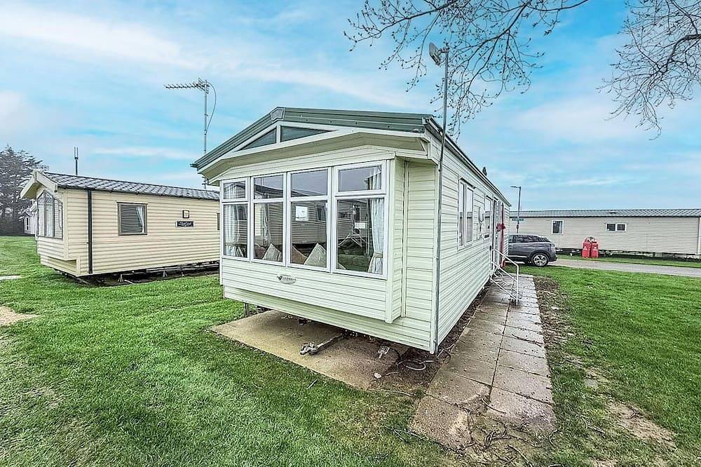 Lovely 8 berth caravan at California Cliffs Holiday Park in Norfolk in California (Great Yarmouth), Great Yarmouth