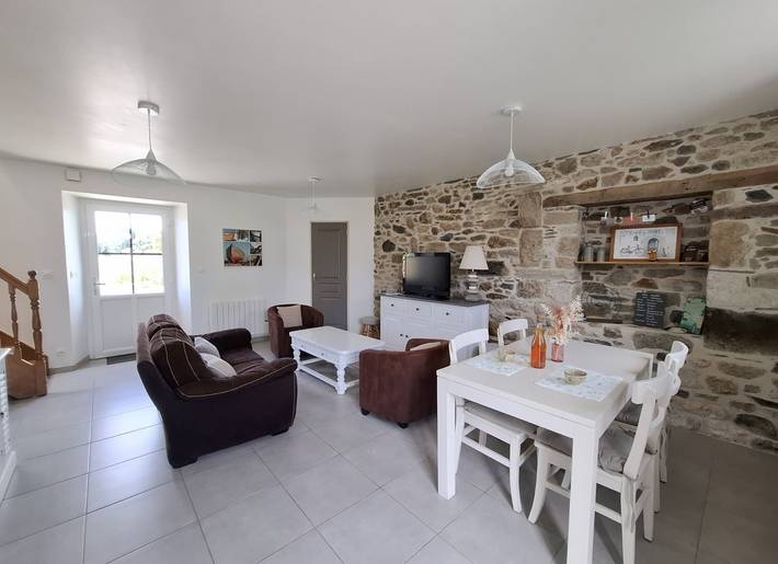 Gîte pour 4 personnes, avec jardin et terrasse à Ploubalay - 2