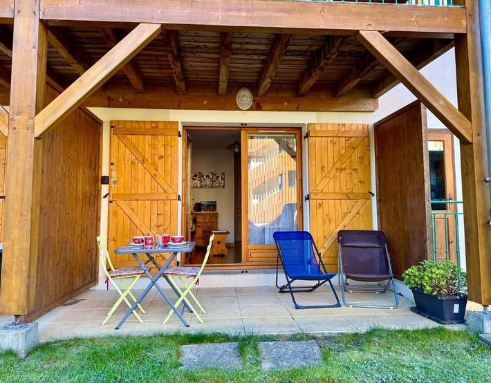 Gîte pour 2 personnes, avec sauna et jardin ainsi que piscine et vue à Giez - 4