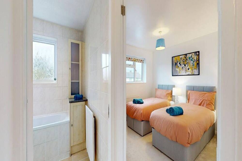 Apartamento entero, Parlaunt House - 3 bedroom with Free Parking in Slough, Berkshire