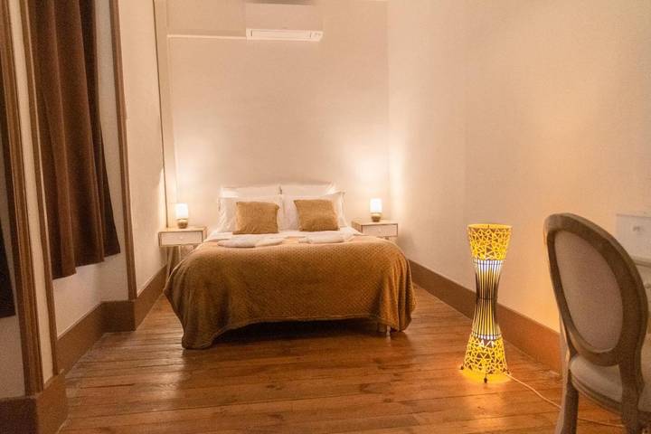 Chambre d’hôte pour 2 personnes, avec jacuzzi ainsi que piscine et jardin, adapté aux familles à Saint-Bard - 3