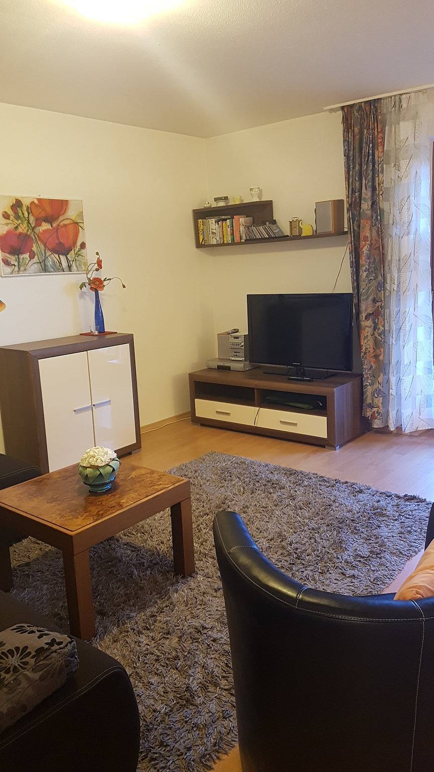 Ganze Ferienwohnung, Agentur Bergblick - Ferienwohnung A10 bis 4 Personen, sep. Schlafzimmer, Balkon, 60qm in Prien, Prien am Chiemsee