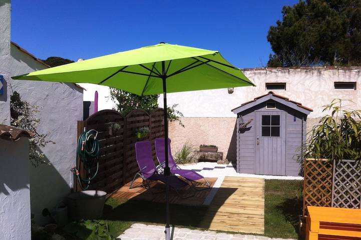 Location de vacances pour 2 personnes, avec terrasse et jardin à Saint-Georges-d'Oléron - 4