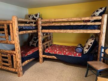 Vacation House for 8 Guests in Sunriver, Oregon, Picture 2