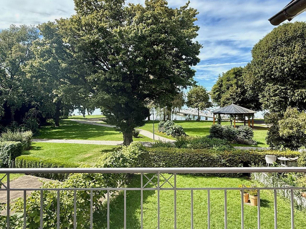 Ganze Wohnung, Ferienwohnung Residenz am See - exklusive Wohnung in erster Reihe mit Balkon und Seeblick in Nonnenhorn, Bayerisch Schwaben