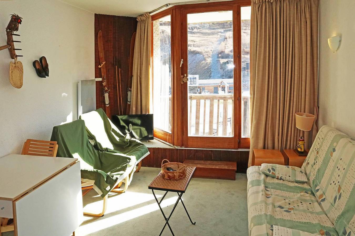 Entire studio, Résidence les Carlines - Studio sleeping corner 4 people (011) in Les Orres, Écrins National Park