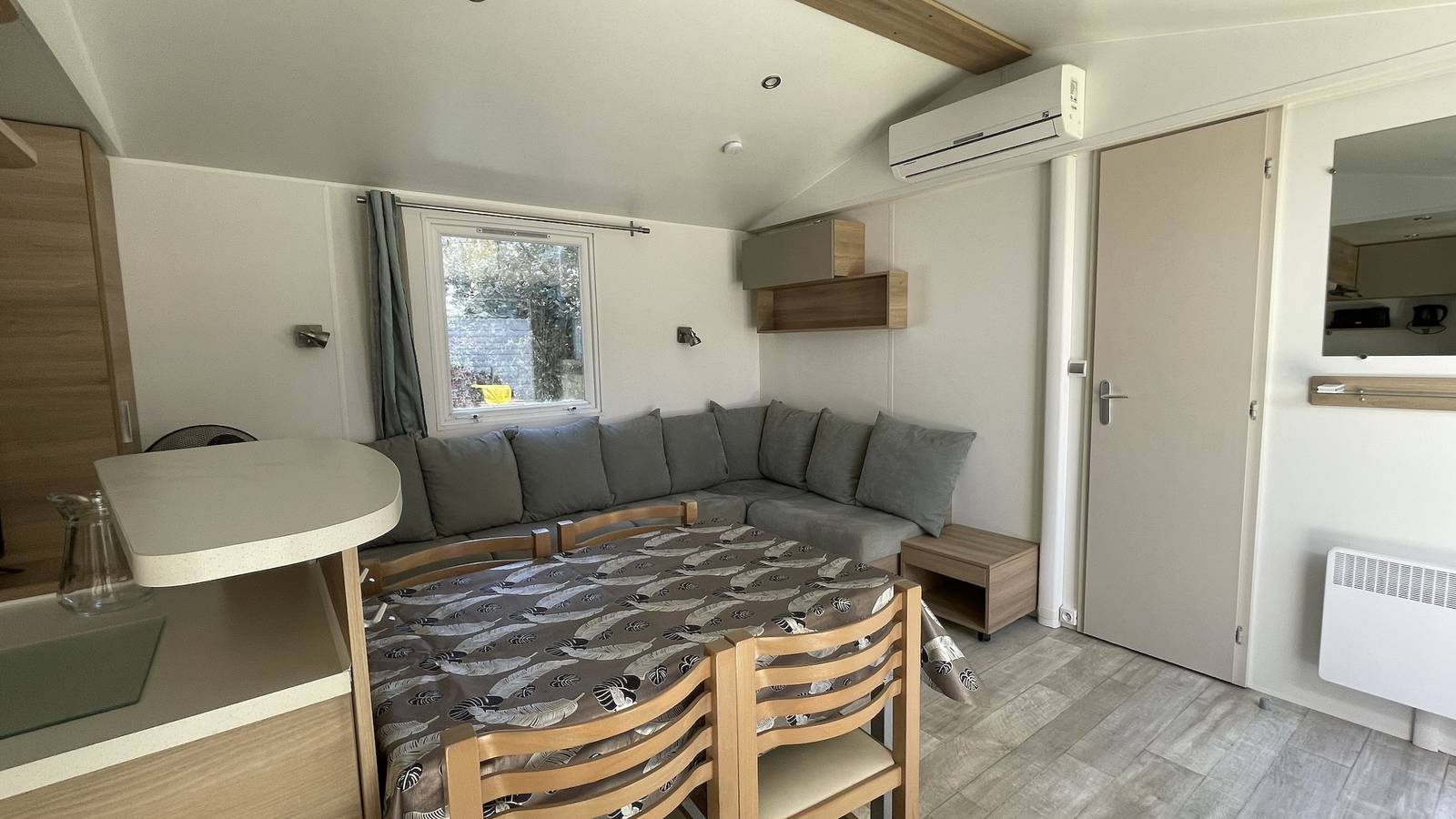 Agréable Mobilhome 3ch Siblu Bonne Anse La Palmyre in Les Mathes, Côte de Beauté