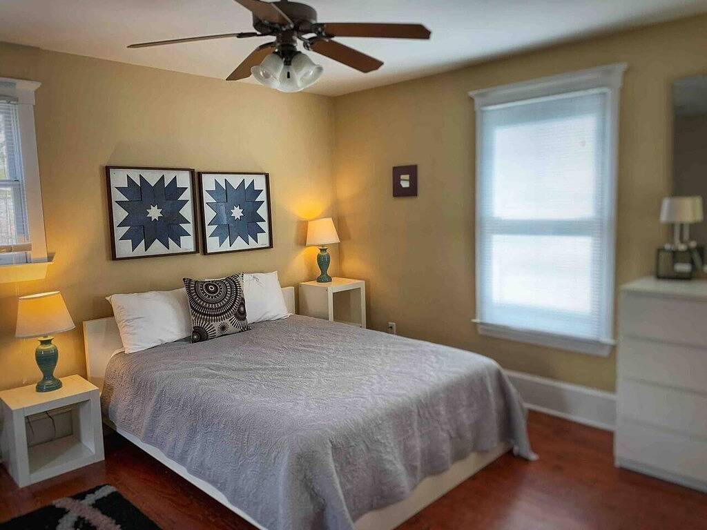 Ganze Wohnung, Condo Riviere Stay Downtown! Walk everywhere! in Wilmington, New Hanover County