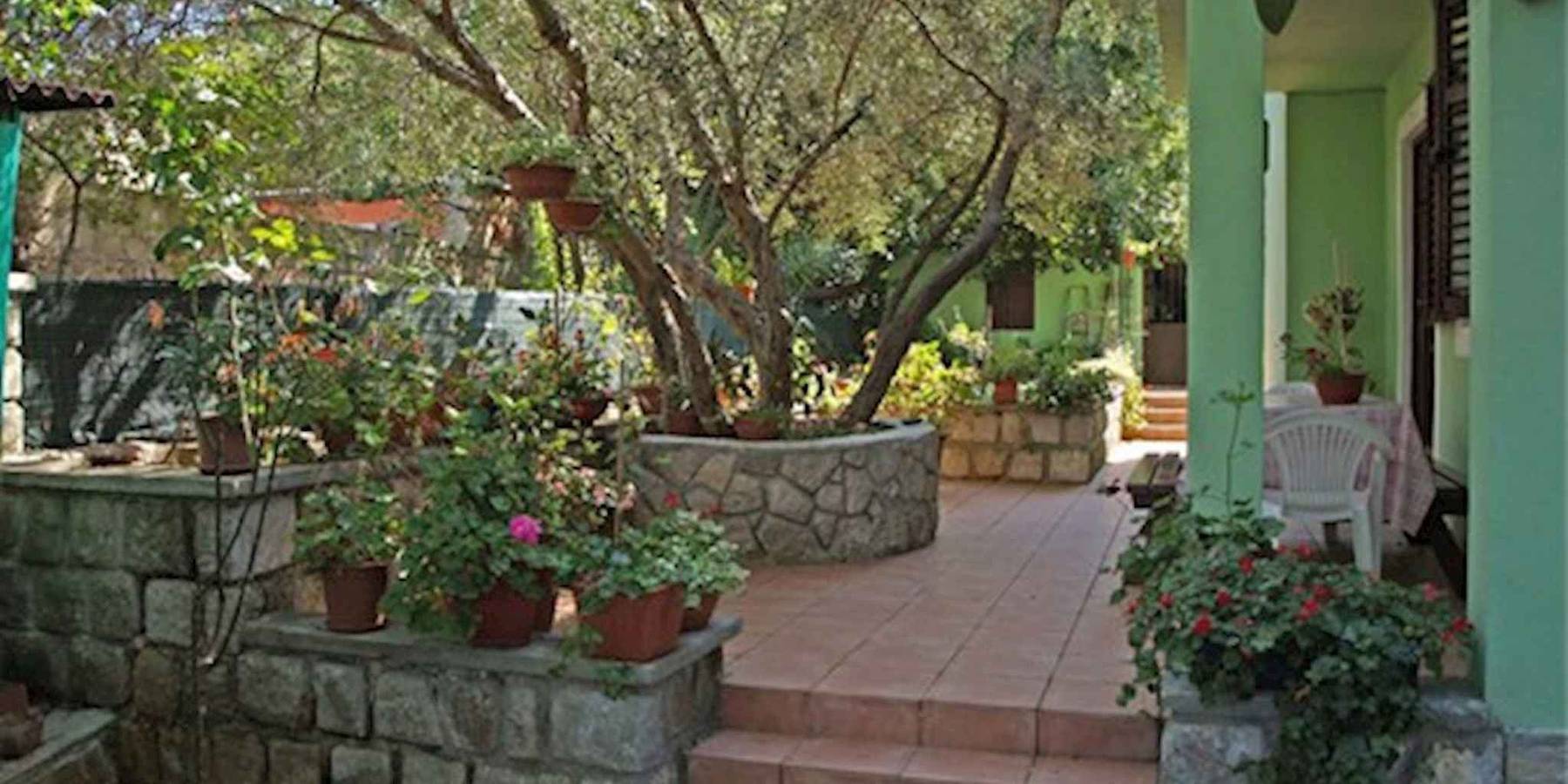 Ganze Ferienwohnung, Ferienwohnung mit Terrasse und Klimaanlage in Veli Losinj, Kvarner Inseln