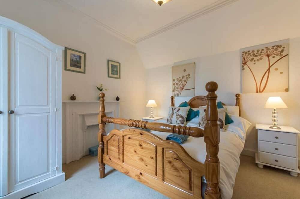 The Old School House - Cosy 3 bedroom Cottage in Wick, Highlands