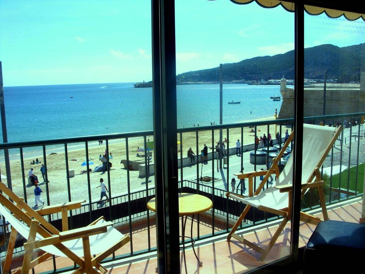 Apartamento inteiro, Sesimbra4you in Praia da Califórnia, Sesimbra