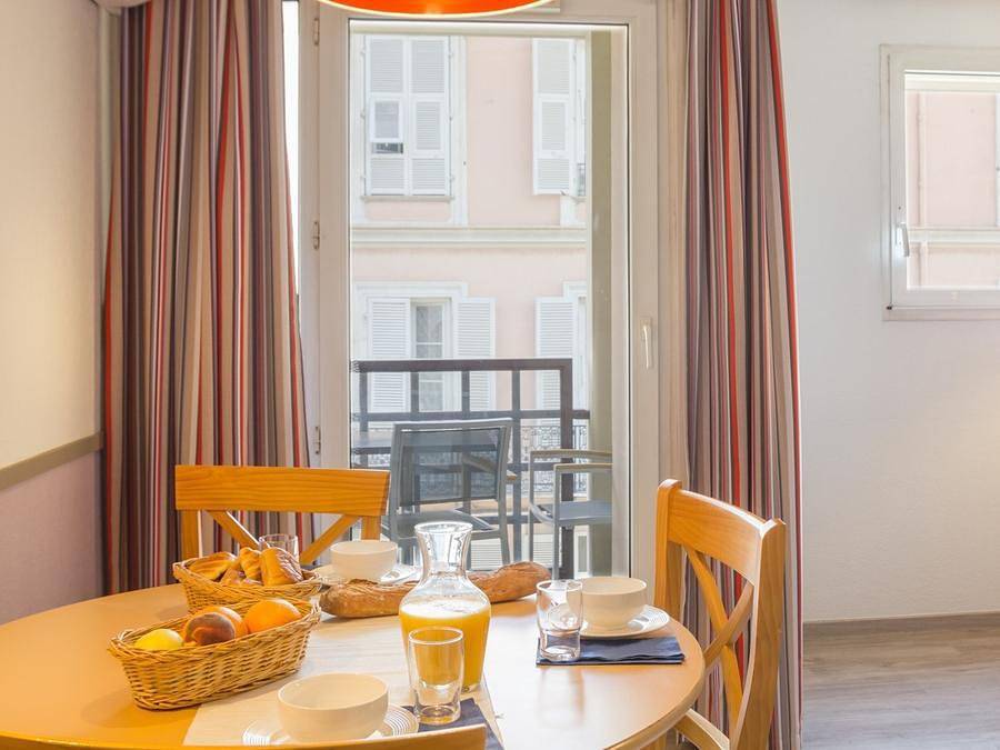 Pierre & Vacances Résidence Les Citronniers - Studio 4 persons - Studio in Menton, Nice region