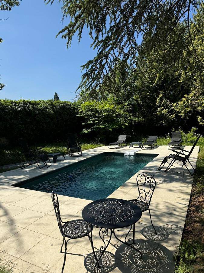 Maison de vacances pour 11 personnes, avec piscine et sauna ainsi que balcon et jardin