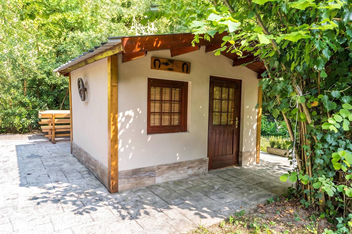 Paradise Forest Glamping near Koper Hut 1 in Koper, Slovene Riviera