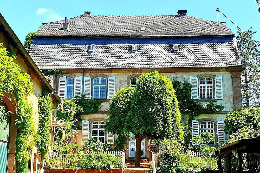 Ganze Wohnung, Ferien im Schloss Hilbringen in Merzig, Saar-Nahe-Bergland