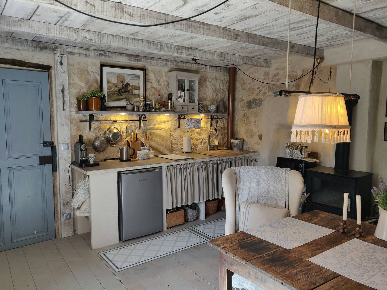 Romantisch appartement in historisch huis in de Provence in Roquefort-les-Pins, Cannes regio