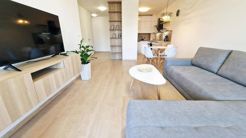 Ferienwohnung für 4 Personen, mit Garten und Ausblick in Bratislava