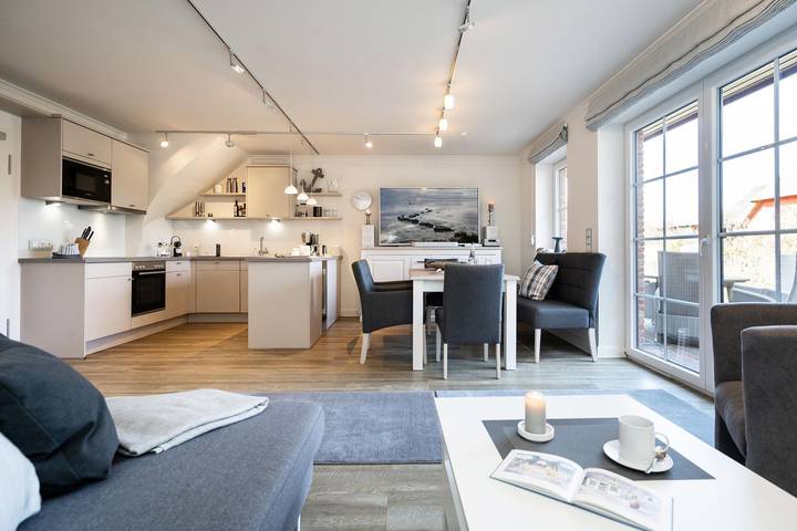 Ferienwohnung für 6 Personen, mit Terrasse und Garten sowie Sauna in Westerland