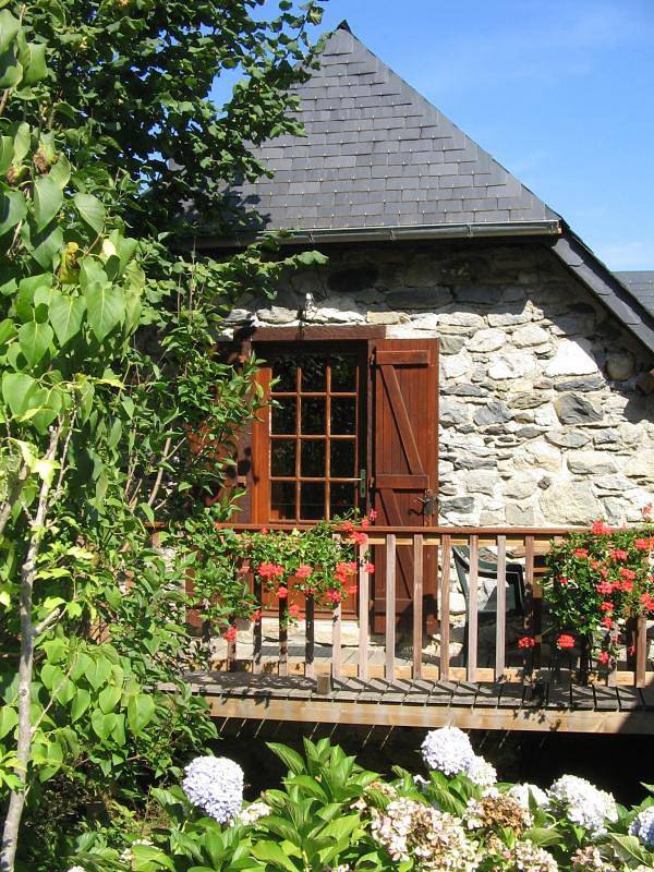 Gîte douillet près d'Ouzous - Parking, TV, Buanderie et WiFi in Gez, Pyrénées