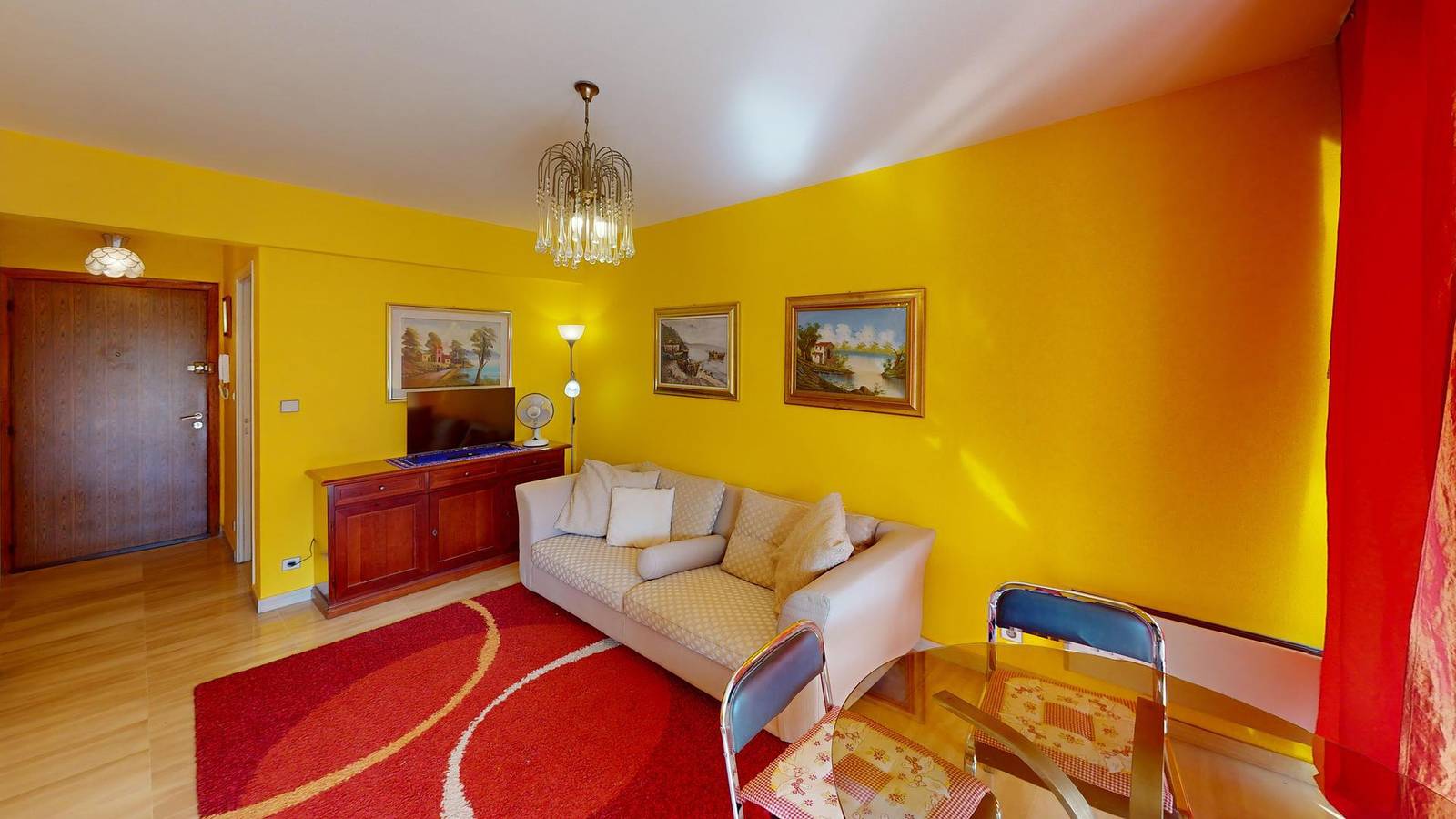 Entire studio, Pleasant studio with terrace and partial sea view in a residence with swimming pool in Menton, Nice region