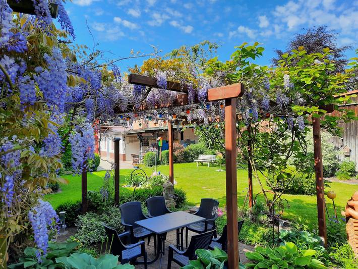 Ferienwohnung für 5 Personen, mit Garten in Celle
