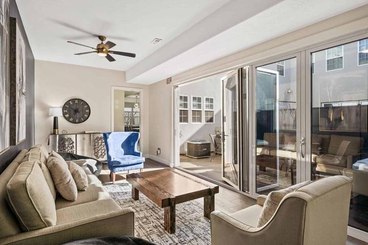 Ferienhaus für 24 Personen, mit Whirlpool und Pool, mit Haustier - 1