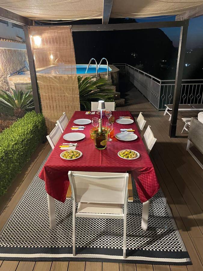 Three-Bedroom House in Altavilla Milicia, Provincia di Palermo