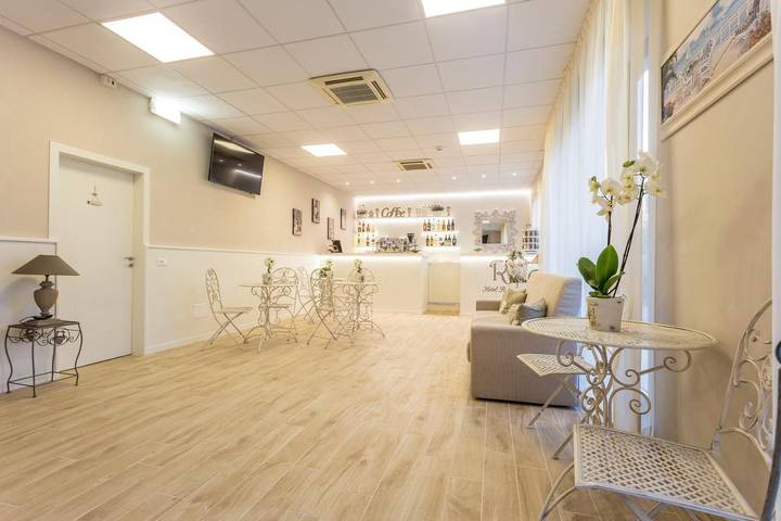 Hôtel pour 2 personnes, avec jardin et balcon à Cervia - 4