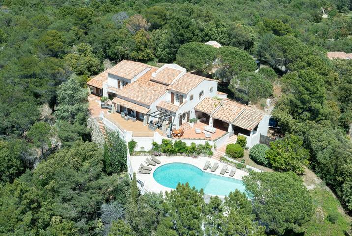 Chalet para 14 personas, con jardín y balcón - 1