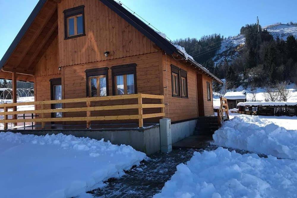 Holiday Home Butkovic - Three Bedroom Holiday Home in Mrkopalj, Primorje-Gorski Kotar