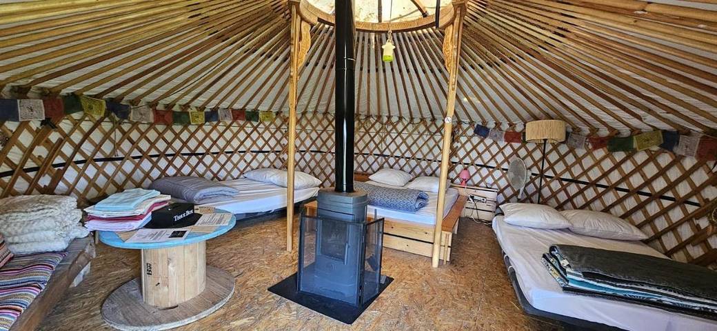 Tente pour 6 personnes, avec jardin ainsi que vue et terrasse dans Île de France - 2