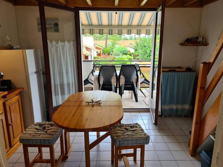 Appartement de vacances pour 4 personnes, avec piscine et balcon