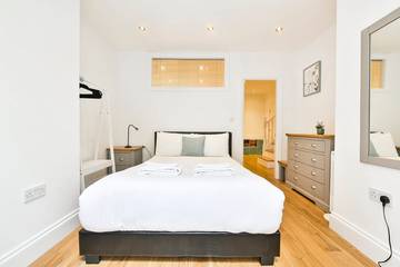 Apartment for 4 People in Ealing, London, Photo 1